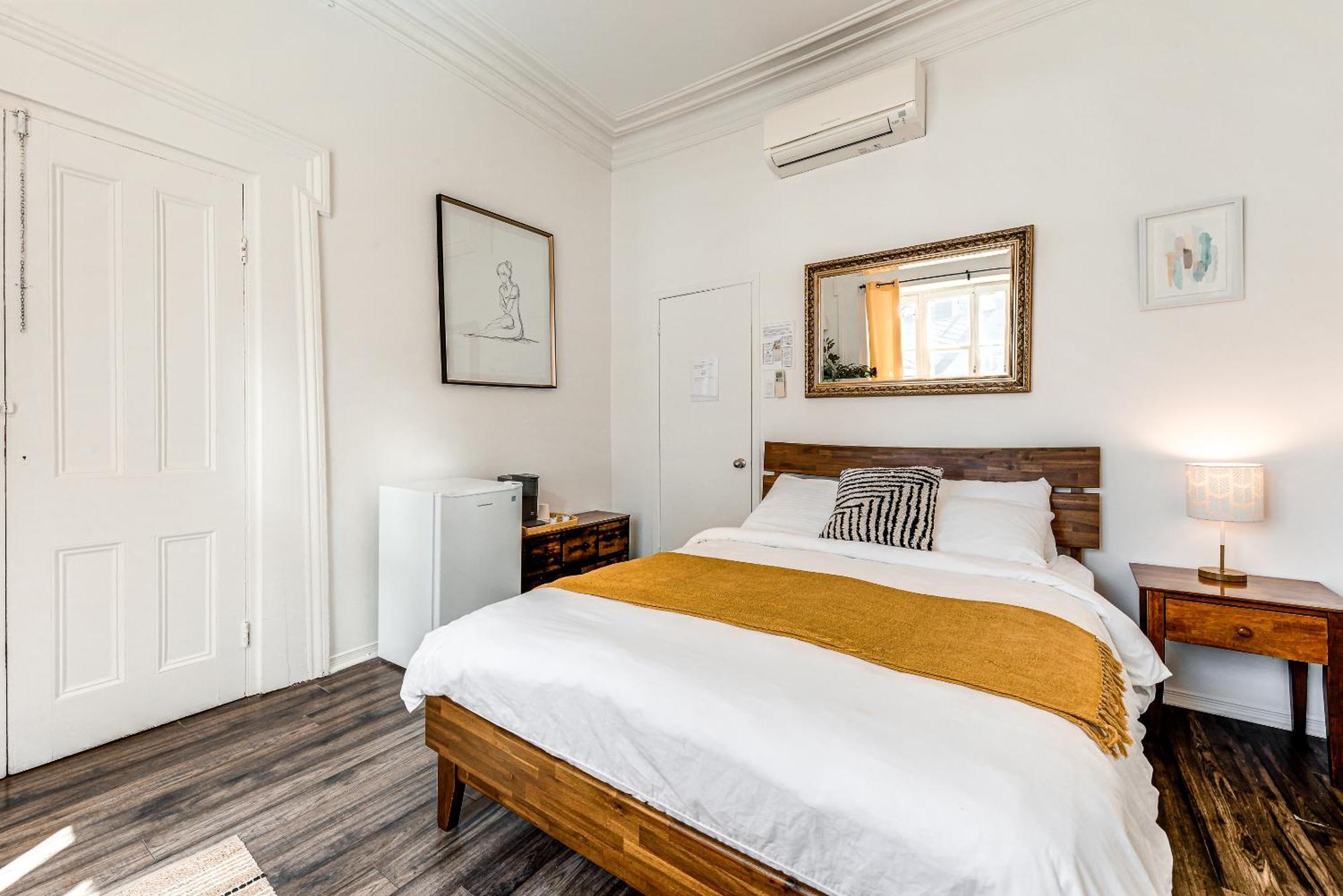 North House - Hotel Automatise Manoir Des Remparts ควิเบกซิตี้ ภายนอก รูปภาพ